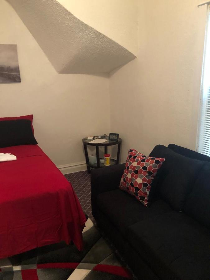 Deluxe Double Room (2 Adults + 1 Child),1372518665:JPEG