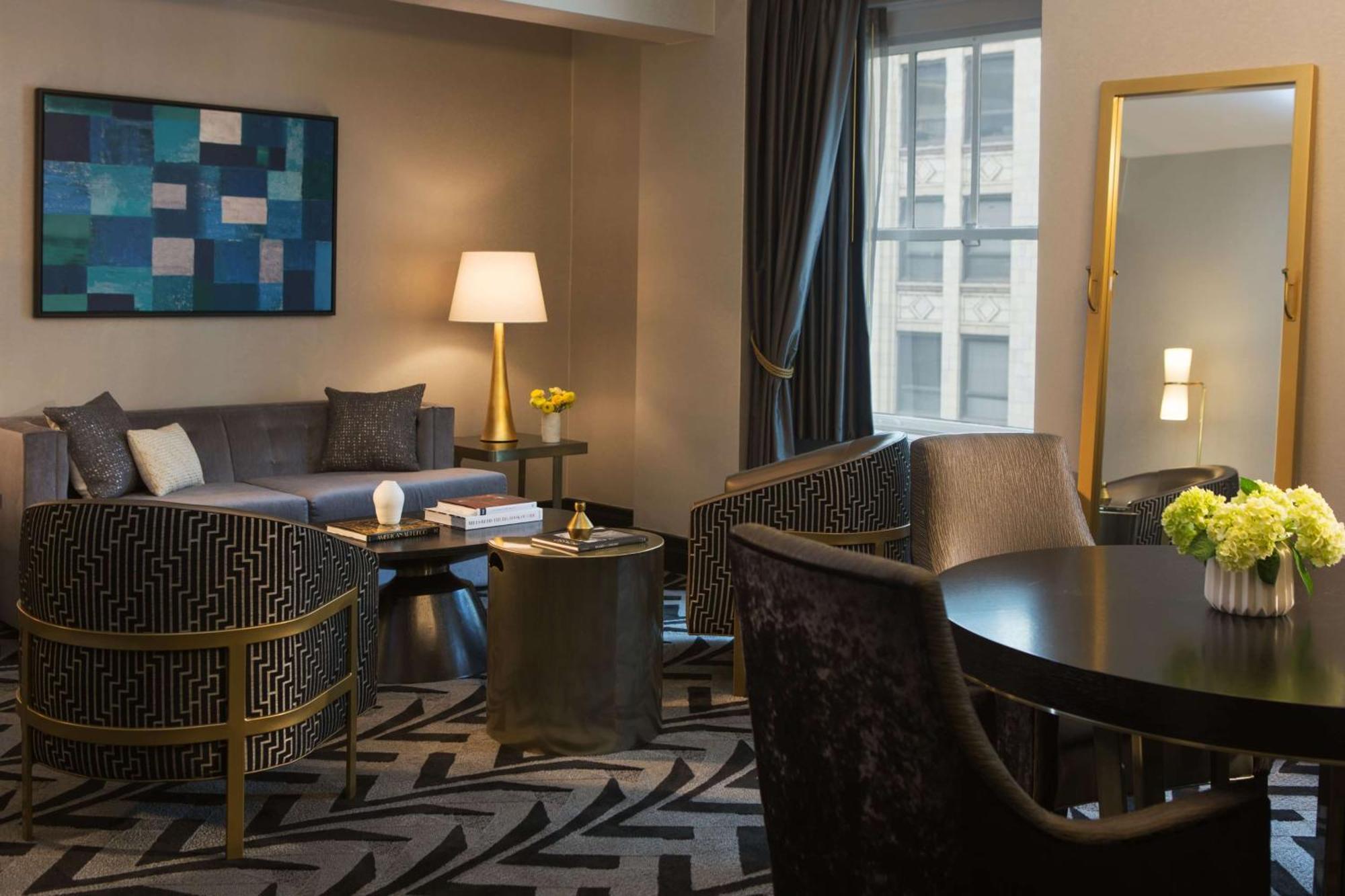 One-Bedroom King Suite