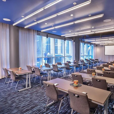 Aloft By Marriott Chicago Mag Mile-3