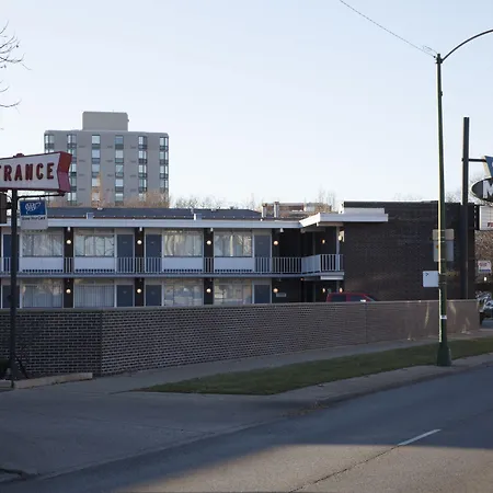 Heart O' Chicago Motel-3