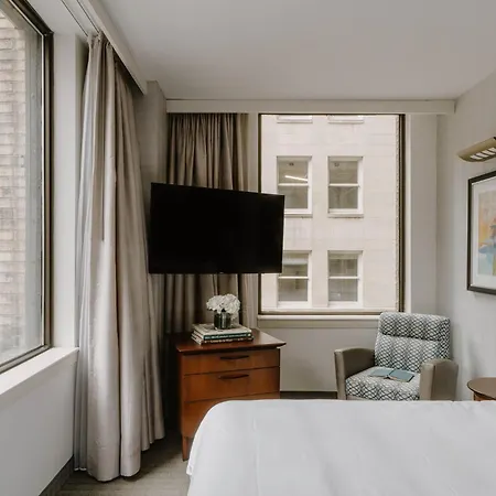 Central Loop Hotel-2