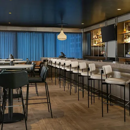 Springhill Suites Chicago Downtown/River North-2